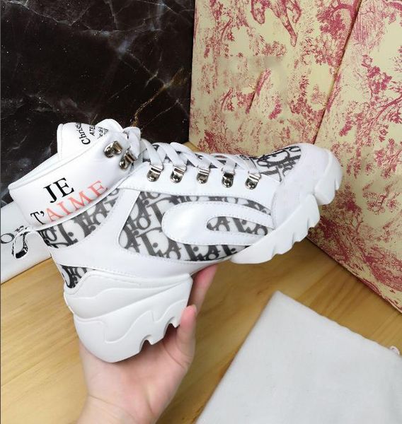 2020 quality 1.1 latest flower technique canvas canvas shoes fashion l ladies women low-canvas casual shoes sandals us, Black;red
2020 quality 1.1 latest flower technique canvas canvas shoes fashion l ladies women low-canvas casual shoes sandals us, Black;red