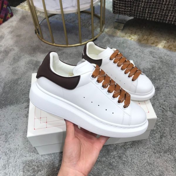 2022ss women and men's shoes designer luxury brand flat sneaker couples contracted unique design very comfortable with box, Red;white
2022ss women and men's shoes designer luxury brand flat sneaker couples contracted unique design very comfortable with box, Red;white