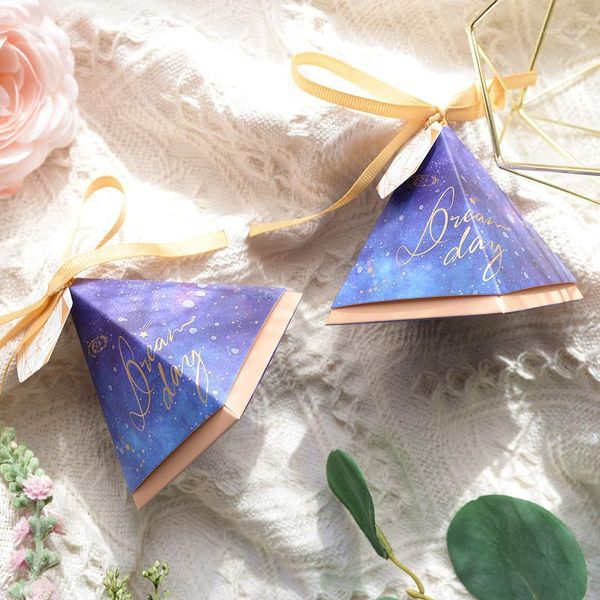 gift wrap 50 pcs triangular pyramid floral printed garland wedding favors candy boxes bomboniera party box with ribbons & tags1
gift wrap 50 pcs triangular pyramid floral printed garland wedding favors candy boxes bomboniera party box with ribbons & tags1