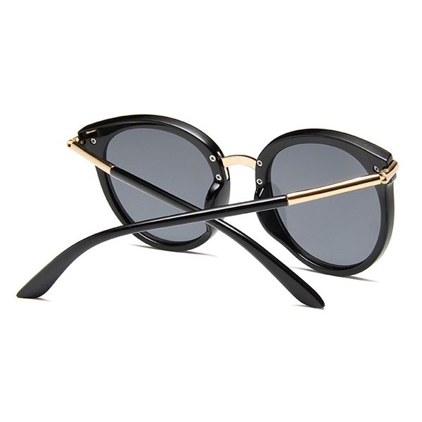 vintage 2020 new for sunglasses driving mirrors women reflective flat lens sun glasses female oculos uv400
vintage 2020 new for sunglasses driving mirrors women reflective flat lens sun glasses female oculos uv400