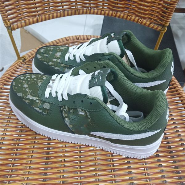 2020 new men women low cut one 1 casual shoes white black dunk sports skateboard shoes classic trainers high sneakers 36-4599
2020 new men women low cut one 1 casual shoes white black dunk sports skateboard shoes classic trainers high sneakers 36-4599