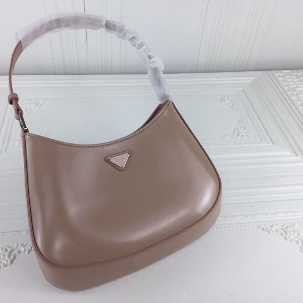 2021 autumn and winter mini handbag women messenger bag leather ladies luxury designer bag outdoor handbag handbag
2021 autumn and winter mini handbag women messenger bag leather ladies luxury designer bag outdoor handbag handbag