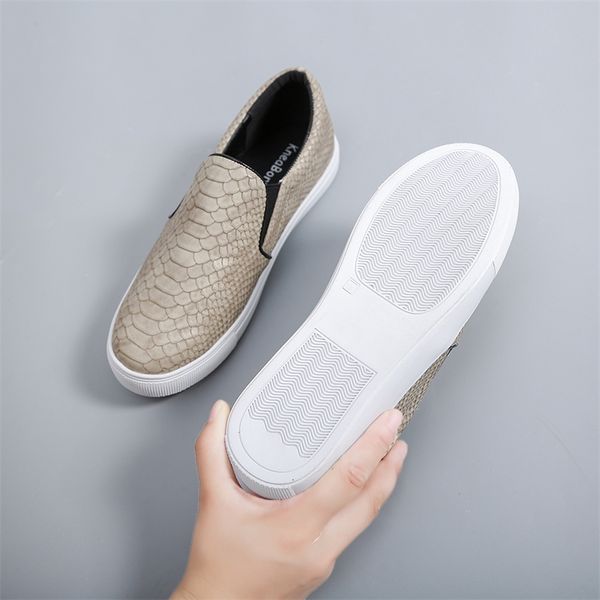 laasimi autumn loafers plus size snake fashion women slip-on shoes woman casual ballet flats female sneakers y200320, Black
laasimi autumn loafers plus size snake fashion women slip-on shoes woman casual ballet flats female sneakers y200320, Black