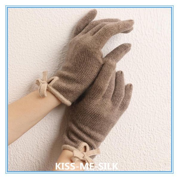 kms autumn winter warm cashmere knitted heterochromatic-edge bow knot finger gloves for girls lady women 9*22cm/30g, Blue;gray
kms autumn winter warm cashmere knitted heterochromatic-edge bow knot finger gloves for girls lady women 9*22cm/30g, Blue;gray