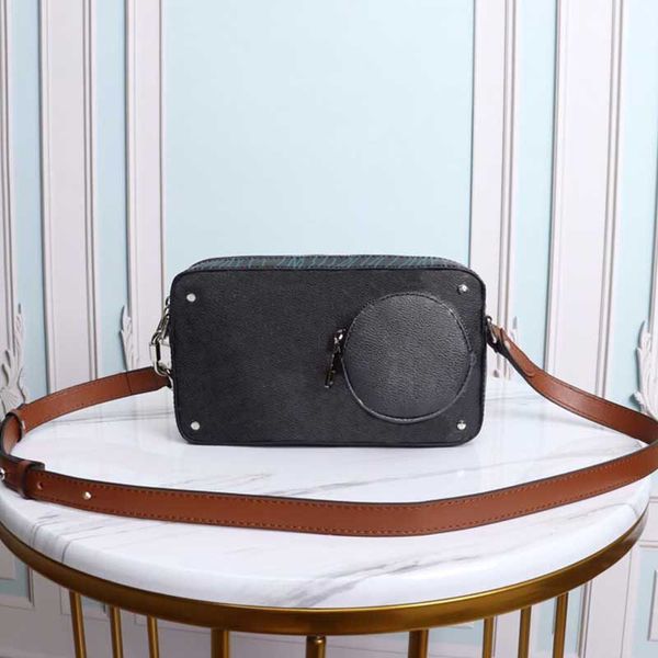 2020 new men messenger bag fashion volga on strap camera bag women and men crossbody bag handbags pu leather shoulder bags
2020 new men messenger bag fashion volga on strap camera bag women and men crossbody bag handbags pu leather shoulder bags