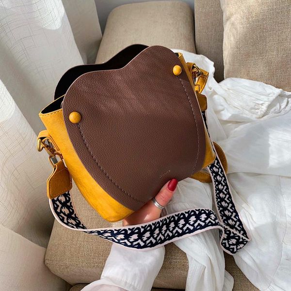 vintage fashion female flap bags new quality pu leather women's designer handbag large shoulder messenger bag bolsos mujer
vintage fashion female flap bags new quality pu leather women's designer handbag large shoulder messenger bag bolsos mujer