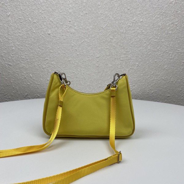 shoulder chain pochette pra re nylon 2005 edition nylon crossbody diseo high bag mini bolsos de bag handbag 7a multi end custom qualit lxpj
shoulder chain pochette pra re nylon 2005 edition nylon crossbody diseo high bag mini bolsos de bag handbag 7a multi end custom qualit lxpj