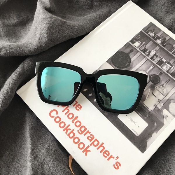 uv proof men's sunglasses 2020 new fashion women's selfie, thin and fashionable, net red big frame small face, White;black
uv proof men's sunglasses 2020 new fashion women's selfie, thin and fashionable, net red big frame small face, White;black