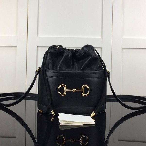 2020 spring designer soft new famous genuine leather model vintage woman fashion bucket bag girl shoulder small bag qynf fq
2020 spring designer soft new famous genuine leather model vintage woman fashion bucket bag girl shoulder small bag qynf fq