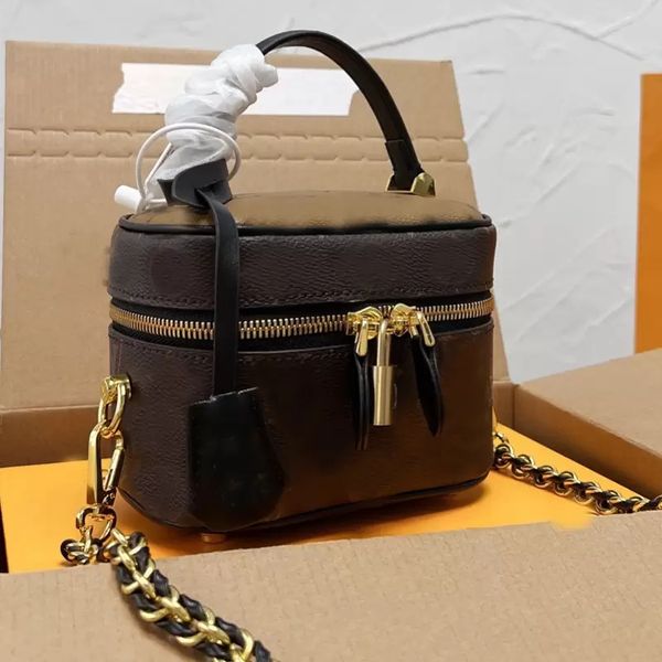 woman vanity case mini handbag purse detchable chain strap shoulder bags real leather canvas crossbody bag old flower cosmetic bag
woman vanity case mini handbag purse detchable chain strap shoulder bags real leather canvas crossbody bag old flower cosmetic bag
