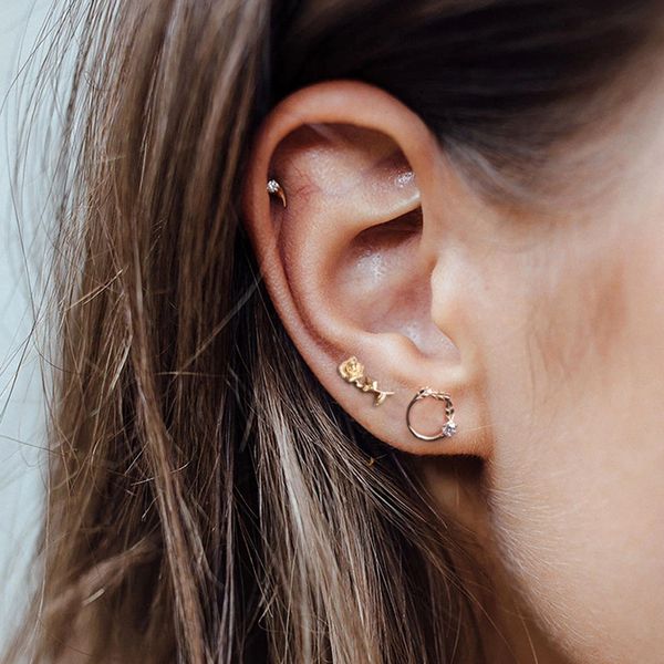 februaryfrost brand designer selling 100% 925 sterling silver exquisite rose small stud earrings for women fashion designer elegant jewe, Golden;silver
februaryfrost brand designer selling 100% 925 sterling silver exquisite rose small stud earrings for women fashion designer elegant jewe, Golden;silver
