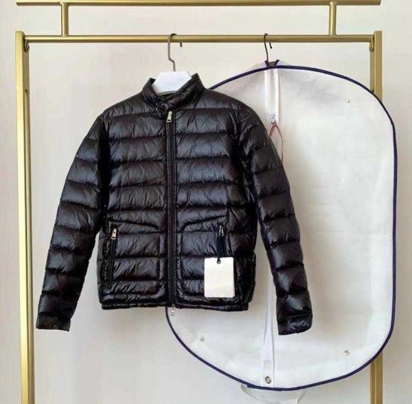 monclair 00124 designer men down jacket monocle agay classic diagonal pockets stand collar thin coats, Black
monclair 00124 designer men down jacket monocle agay classic diagonal pockets stand collar thin coats, Black