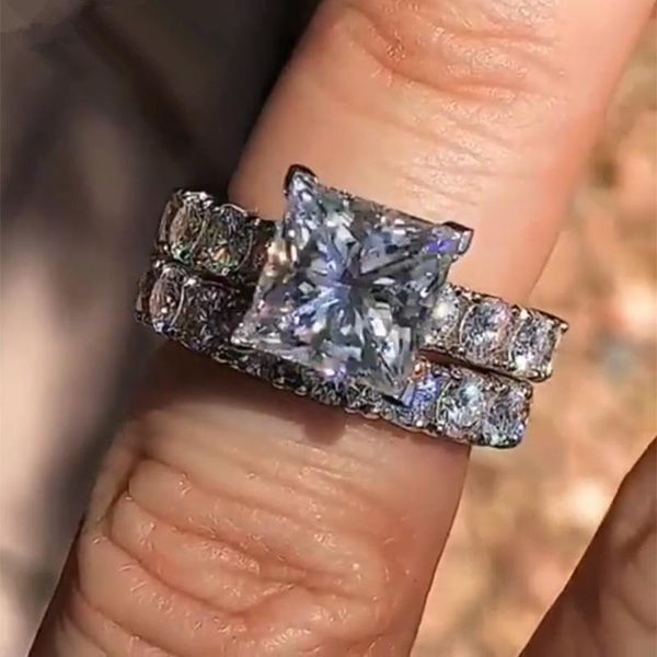 fashion s925 silver color geometric white cubic zircon finger ring for women simple design wedding engagement rings jewelry, Slivery;golden
fashion s925 silver color geometric white cubic zircon finger ring for women simple design wedding engagement rings jewelry, Slivery;golden