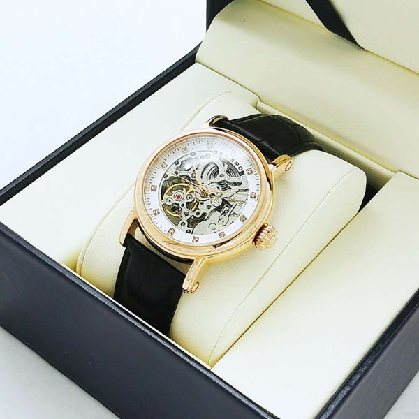 neutral mechanical hollow fully watch automatic men's lovers leather women's fashion watch, Slivery;brown
neutral mechanical hollow fully watch automatic men's lovers leather women's fashion watch, Slivery;brown
