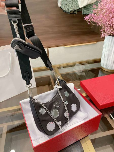 women's designer's crossbody chain bags fashion dotted shoulder hobo baguette small two-piece with small change bag pd20092304
women's designer's crossbody chain bags fashion dotted shoulder hobo baguette small two-piece with small change bag pd20092304