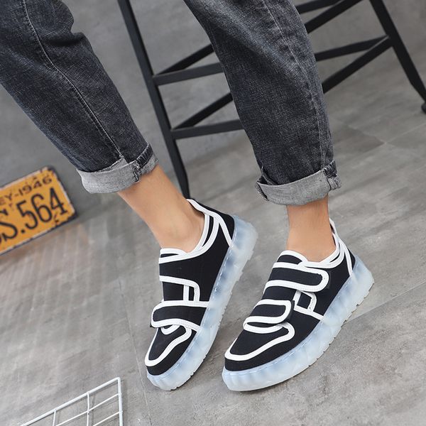 ugly cute canvas sneakers new low board autumn and winter korean fashion personalized men's shoes, Black
ugly cute canvas sneakers new low board autumn and winter korean fashion personalized men's shoes, Black
