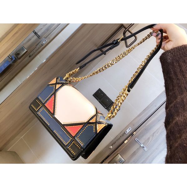 crossbody bags classic bags messenger bags women shoulder bag boutique women bag shopping bag 22cm, Black;red
crossbody bags classic bags messenger bags women shoulder bag boutique women bag shopping bag 22cm, Black;red