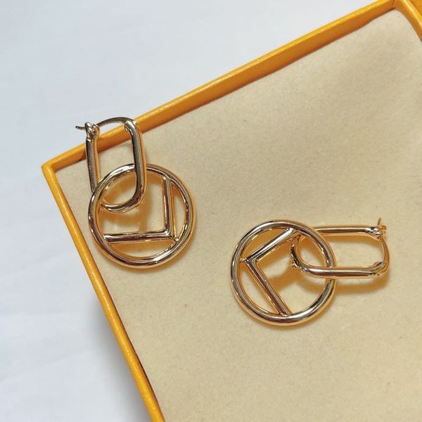 2020 new luxury fashion design new letter star diamond earrings, Golden;silver
2020 new luxury fashion design new letter star diamond earrings, Golden;silver