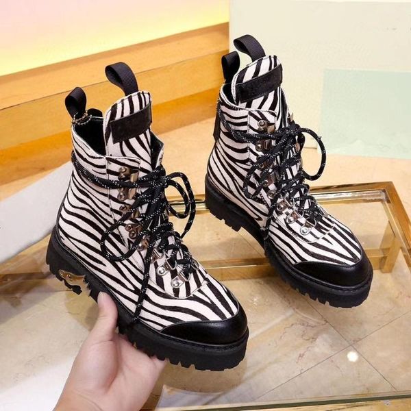 boots size 35-40 ankle women leather med heels botas mujer lace up shoes platform zapatillas luxury motorcycle, Black
boots size 35-40 ankle women leather med heels botas mujer lace up shoes platform zapatillas luxury motorcycle, Black