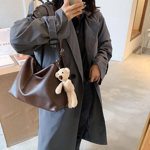 casual and versatile women's bag autumn / winter 2020 new fashion simple net red large capacity soft face shoulder bag
casual and versatile women's bag autumn / winter 2020 new fashion simple net red large capacity soft face shoulder bag