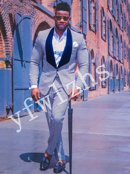handsome one button groomsmen shawl lapel groom tuxedos man's suits wedding/prom/dinner man blazer(jacket+pants+tie) k388, Black;gray
handsome one button groomsmen shawl lapel groom tuxedos man's suits wedding/prom/dinner man blazer(jacket+pants+tie) k388, Black;gray