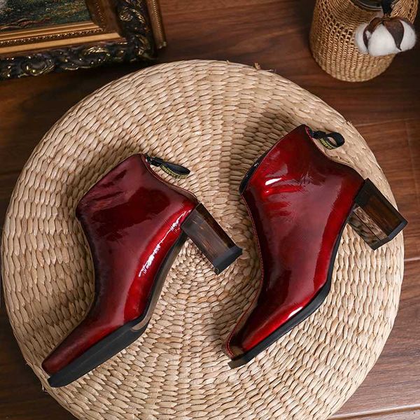 2021 genuine leather shoes woman zipper popular female ankle boots fashion party basic thick high heels boots size 41 42 43, Black
2021 genuine leather shoes woman zipper popular female ankle boots fashion party basic thick high heels boots size 41 42 43, Black