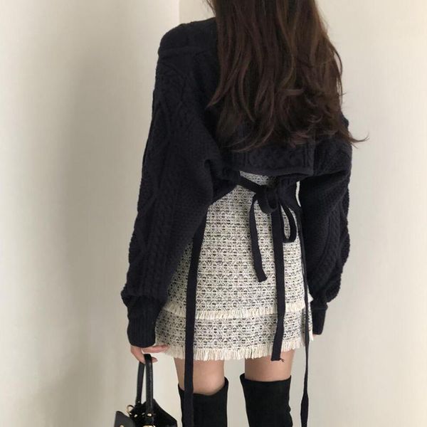 women's sweaters korean bandage knitted sweater woman simple long-sleeved v-neck short ladies nordic loose slim white women 20211, White;black
women's sweaters korean bandage knitted sweater woman simple long-sleeved v-neck short ladies nordic loose slim white women 20211, White;black
