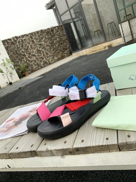 2021 designer women slides sandal flat mule slipper patent canvas men beach rubber soles summer flip flops with box sizze 35-46 1216, Black
2021 designer women slides sandal flat mule slipper patent canvas men beach rubber soles summer flip flops with box sizze 35-46 1216, Black