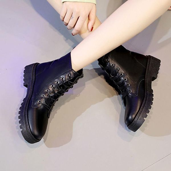 winter shoes women boots round toe flats black leather platform boots for women snow winter 2020 botas mujer
winter shoes women boots round toe flats black leather platform boots for women snow winter 2020 botas mujer