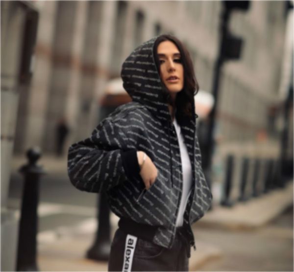 102854 autumn winter fashion classic brand luxry design women letter allover print twill letter denim hooded jacket coat a2 201026, Black;brown
102854 autumn winter fashion classic brand luxry design women letter allover print twill letter denim hooded jacket coat a2 201026, Black;brown