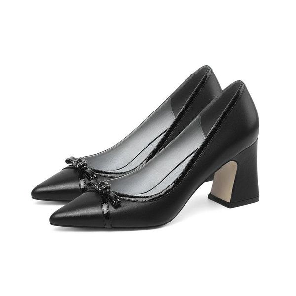 new arrival women genine leather point toe shoes spring summer party wendding brand shoes woman large size 34-43, Black
new arrival women genine leather point toe shoes spring summer party wendding brand shoes woman large size 34-43, Black