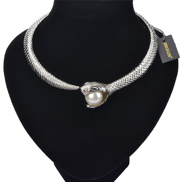 new pearl in mouth snake choker statement necklace fashion jewelry for women silver/gold color personality collares kolye, Golden;silver
new pearl in mouth snake choker statement necklace fashion jewelry for women silver/gold color personality collares kolye, Golden;silver