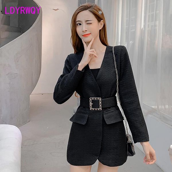 2020 new ladies korean version of the belt waist temperament jacket office lady regular v-neck solid regular full, Black
2020 new ladies korean version of the belt waist temperament jacket office lady regular v-neck solid regular full, Black