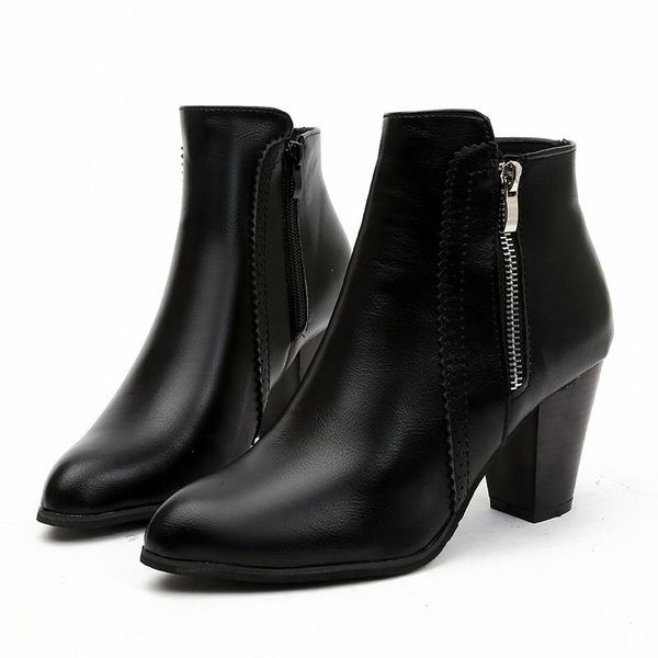 style 2021 autumn and winter women's boots european and american retro polished thick heel side zipper short boots women, Black
style 2021 autumn and winter women's boots european and american retro polished thick heel side zipper short boots women, Black