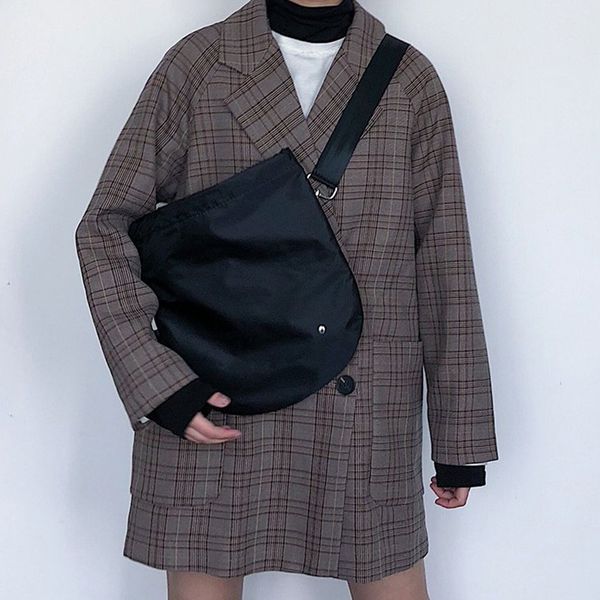 fashion chest bag for men women waterproof nylon shoulder bag hip hop streetwear functional students chest bags harajuku style c1026
fashion chest bag for men women waterproof nylon shoulder bag hip hop streetwear functional students chest bags harajuku style c1026