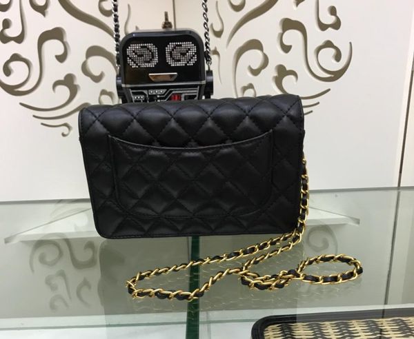 new fashion luxury designer woman handbag cross body bags shoulder genuine leather tote purse bags sheepskin metal badge pack
new fashion luxury designer woman handbag cross body bags shoulder genuine leather tote purse bags sheepskin metal badge pack