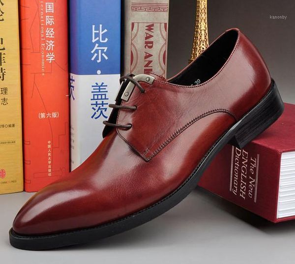 new fashion men leather shoes male spring autumn leather shoes male pointed toes business dress men oxfrrds shioong1, Black
new fashion men leather shoes male spring autumn leather shoes male pointed toes business dress men oxfrrds shioong1, Black
