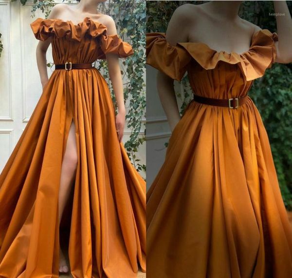 a line evening gowns ruffle off shoulder front split prom dress sweep train simply style red carpet party gown1, White;black
a line evening gowns ruffle off shoulder front split prom dress sweep train simply style red carpet party gown1, White;black
