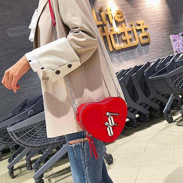 женщины кошельки и сумки мода red love heart shape мешок плеча женщин цепи crossbody сумка женская кошелек и сцепление
женщины кошельки и сумки мода red love heart shape мешок плеча женщин цепи crossbody сумка женская кошелек и сцепление