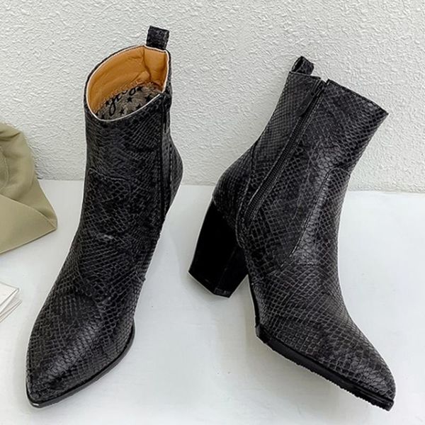 plus size 46 fashion snake print ankle boots for women casual square high heels motorcycle boots autumn winter shoes ladies, Black
plus size 46 fashion snake print ankle boots for women casual square high heels motorcycle boots autumn winter shoes ladies, Black