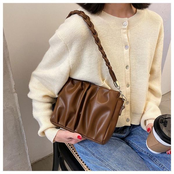 totes folds design small pu leather bags for women 2021 braided shoulder strap crossbody handbags travel chain hand bag
totes folds design small pu leather bags for women 2021 braided shoulder strap crossbody handbags travel chain hand bag