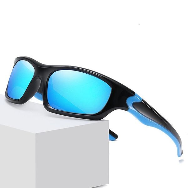 color 2020 new two sports sunglasses frame dazzling cycling glasses outdoor men's polarized sunglasses, White;black
color 2020 new two sports sunglasses frame dazzling cycling glasses outdoor men's polarized sunglasses, White;black