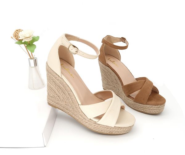 women's summer shoes sandal designer sandals thick bottom online comfortable sandals beach shoes black and white for sale
women's summer shoes sandal designer sandals thick bottom online comfortable sandals beach shoes black and white for sale