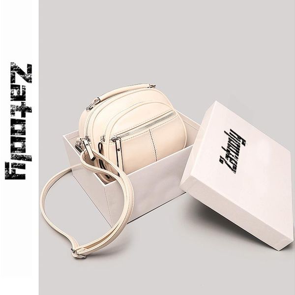 new style in 2020, fashionable french mini-group high-quality inclined bag, small round bag, pure color simple atmosphere
new style in 2020, fashionable french mini-group high-quality inclined bag, small round bag, pure color simple atmosphere