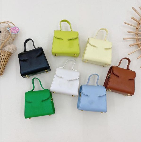 fashion children metal letter handbag 2022 baby girls designer chain messenger bag kids pu leather one shoulder princess bag v718, Black
fashion children metal letter handbag 2022 baby girls designer chain messenger bag kids pu leather one shoulder princess bag v718, Black