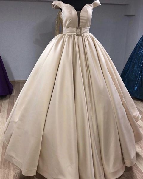 бальное платье атласная с плеча свадебные платья с поясом vestidos де novia с драпированные юбки модест свадебные платья невесты платье, White
бальное платье атласная с плеча свадебные платья с поясом vestidos де novia с драпированные юбки модест свадебные платья невесты платье, White
