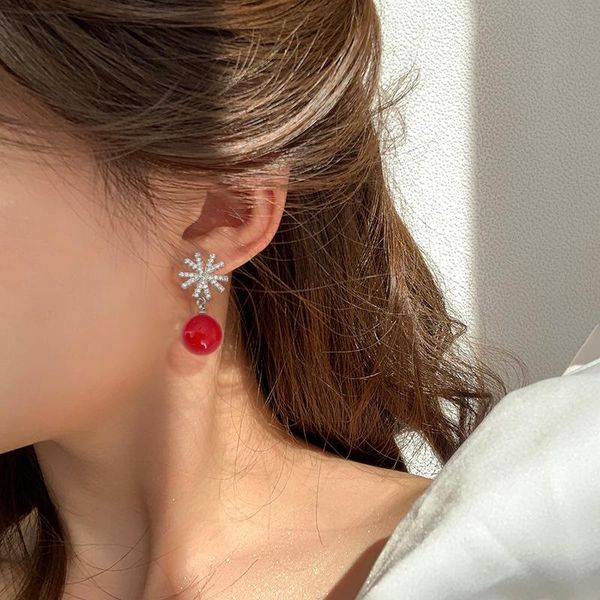 timeonly japan style red simulation pearl snowflake dangle earring 2021 new elegant charm earrings for women girls jewellery, Silver
timeonly japan style red simulation pearl snowflake dangle earring 2021 new elegant charm earrings for women girls jewellery, Silver