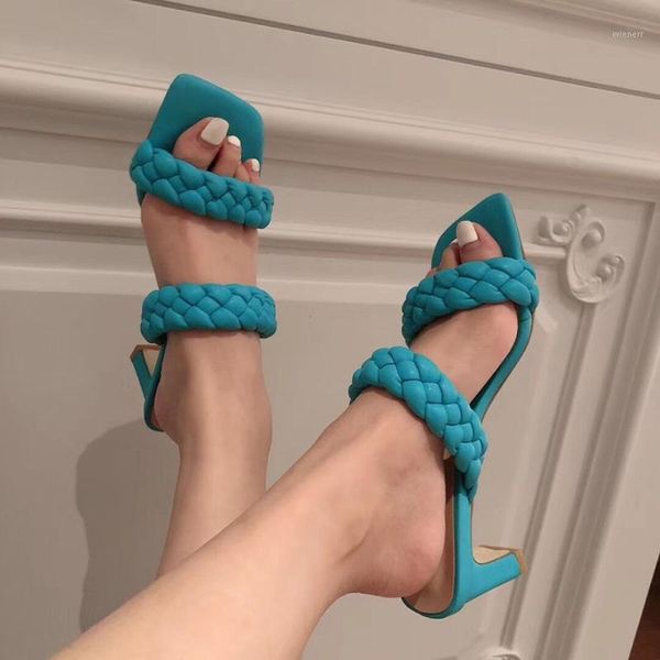 2020 new summer shoes women slides high heels open toe weave women band sandal square high heel outdoor female beach flip flops1, Black
2020 new summer shoes women slides high heels open toe weave women band sandal square high heel outdoor female beach flip flops1, Black