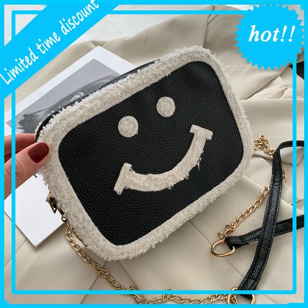 women's 2020 new net red ins smiling face plush round fashion versatile chain messenger small square bag
women's 2020 new net red ins smiling face plush round fashion versatile chain messenger small square bag