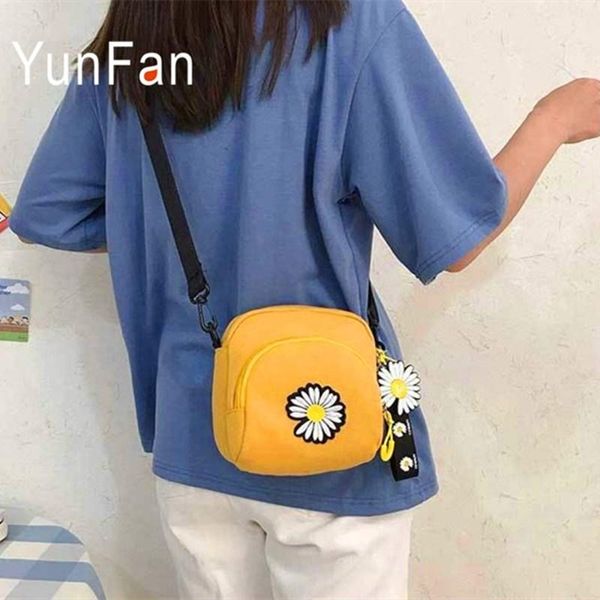 new cute small bag female canvas bag japanese diagonal small daisy fashion mobile phone female shoulder
new cute small bag female canvas bag japanese diagonal small daisy fashion mobile phone female shoulder